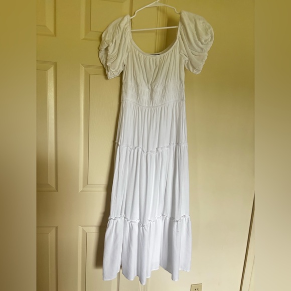 Trixxi White Puff Sleeve Maxi Dress - Picture 1 of 4